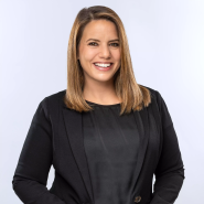 Portraitbild Mitarbeiterin Sabrina Wintergerst